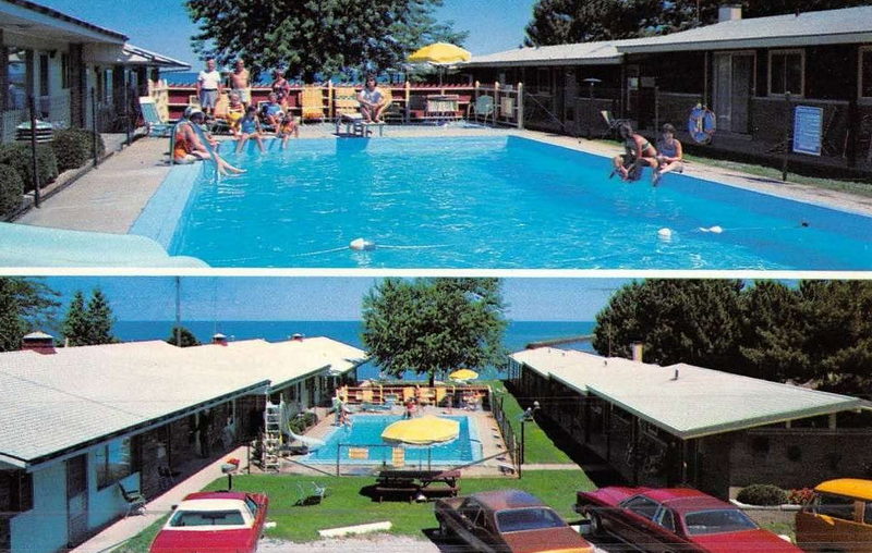 Beachcomber Motel & Apartments - Old Postcard Beachcomber